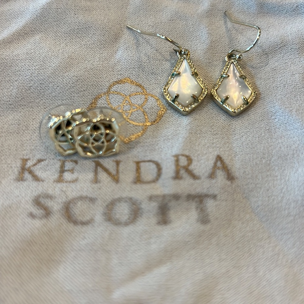 Kendra Scott gold earrings logo and drop